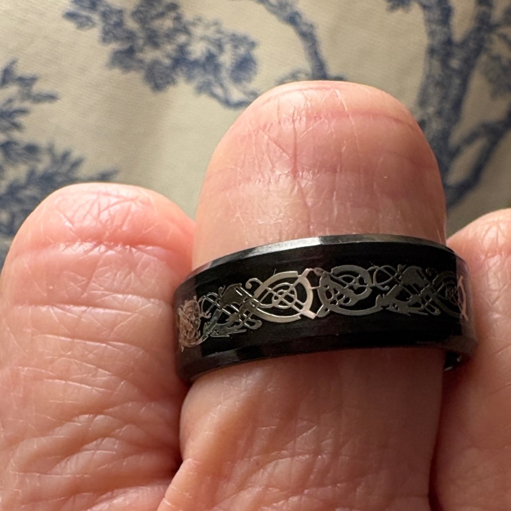 Black Celtic Knot Ring